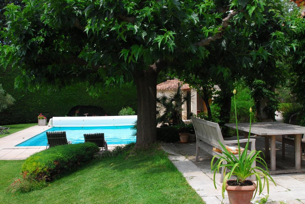 Le Mas Des Lauriers Bed & Breakfast ปาราดู ภายนอก รูปภาพ